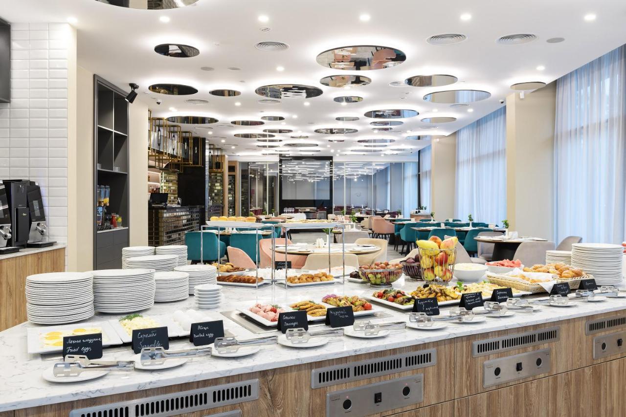 Premier Hotel Odessa Luaran gambar The buffet at the lounge