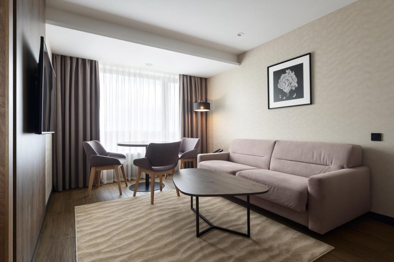 Premier Hotel Odessa Luaran gambar Suite