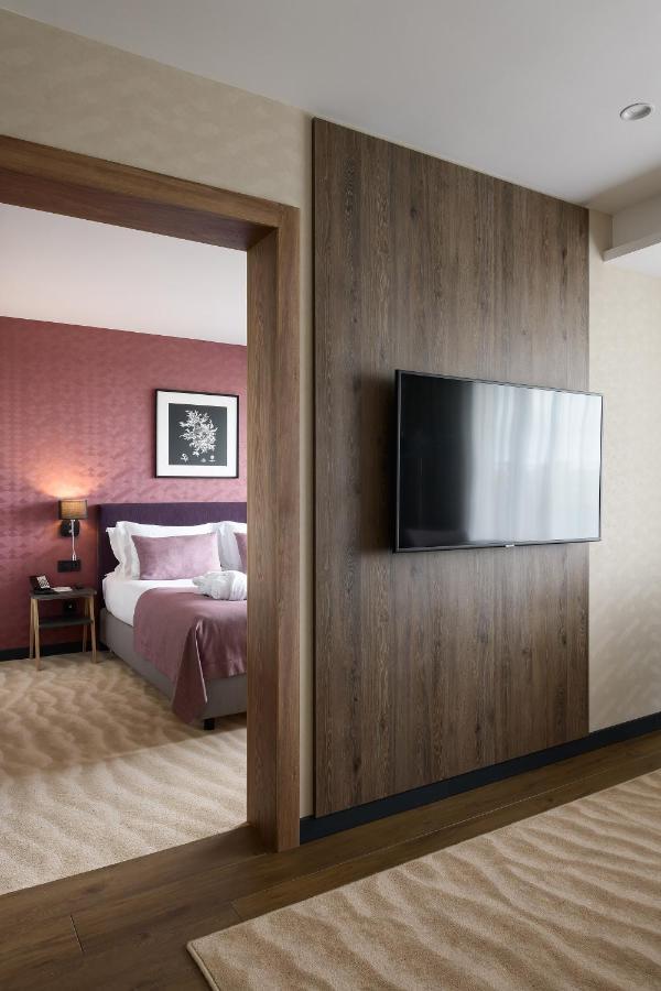 Premier Hotel Odessa Luaran gambar A room at the hotel